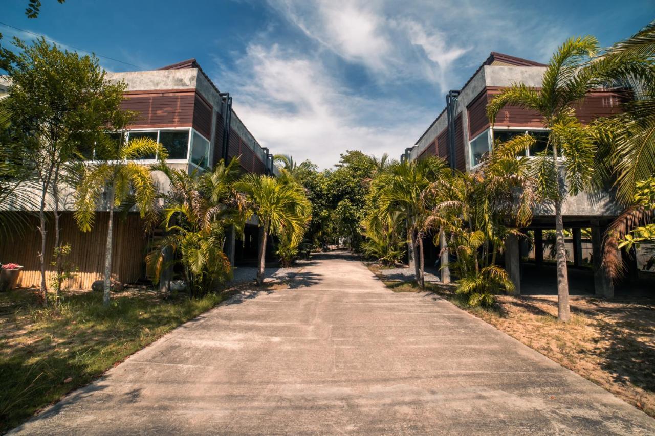 Green Mango Thongsala Exterior foto